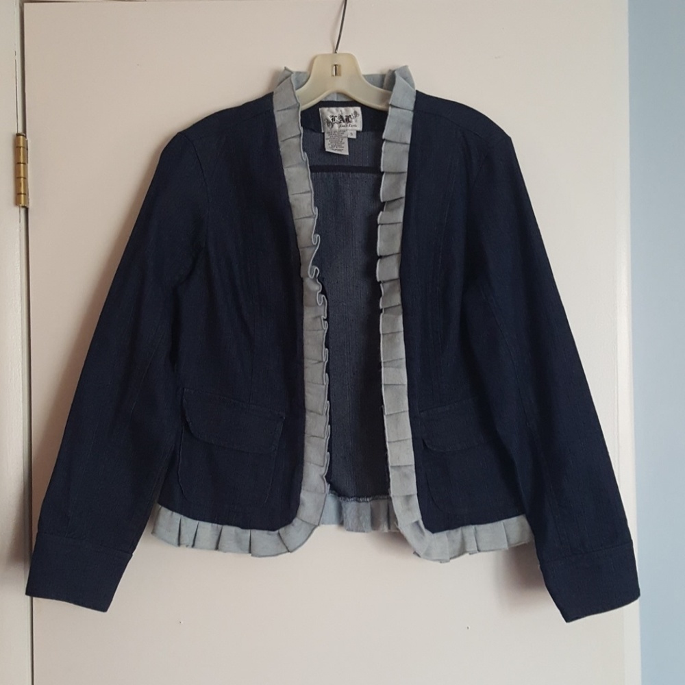 Jean jacket with ruffle trim